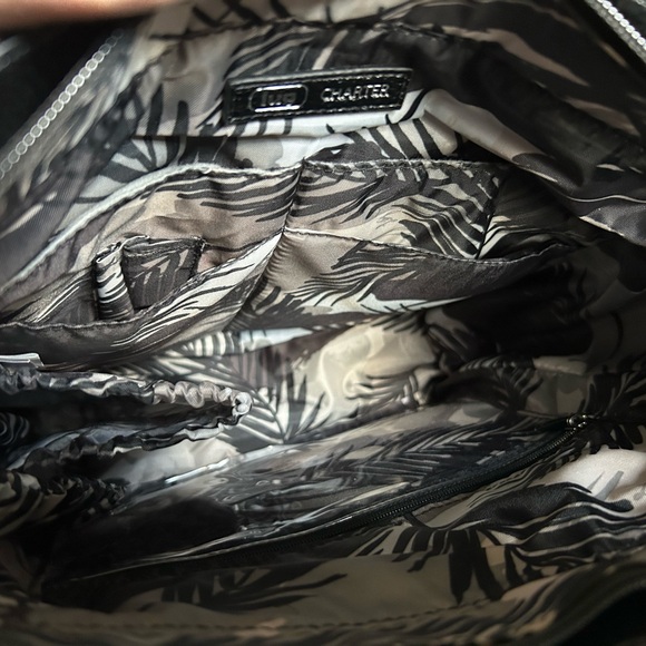 Lug Charter Classic Vegan Leather Convertible Tote Bag Black - Picture 7 of 13